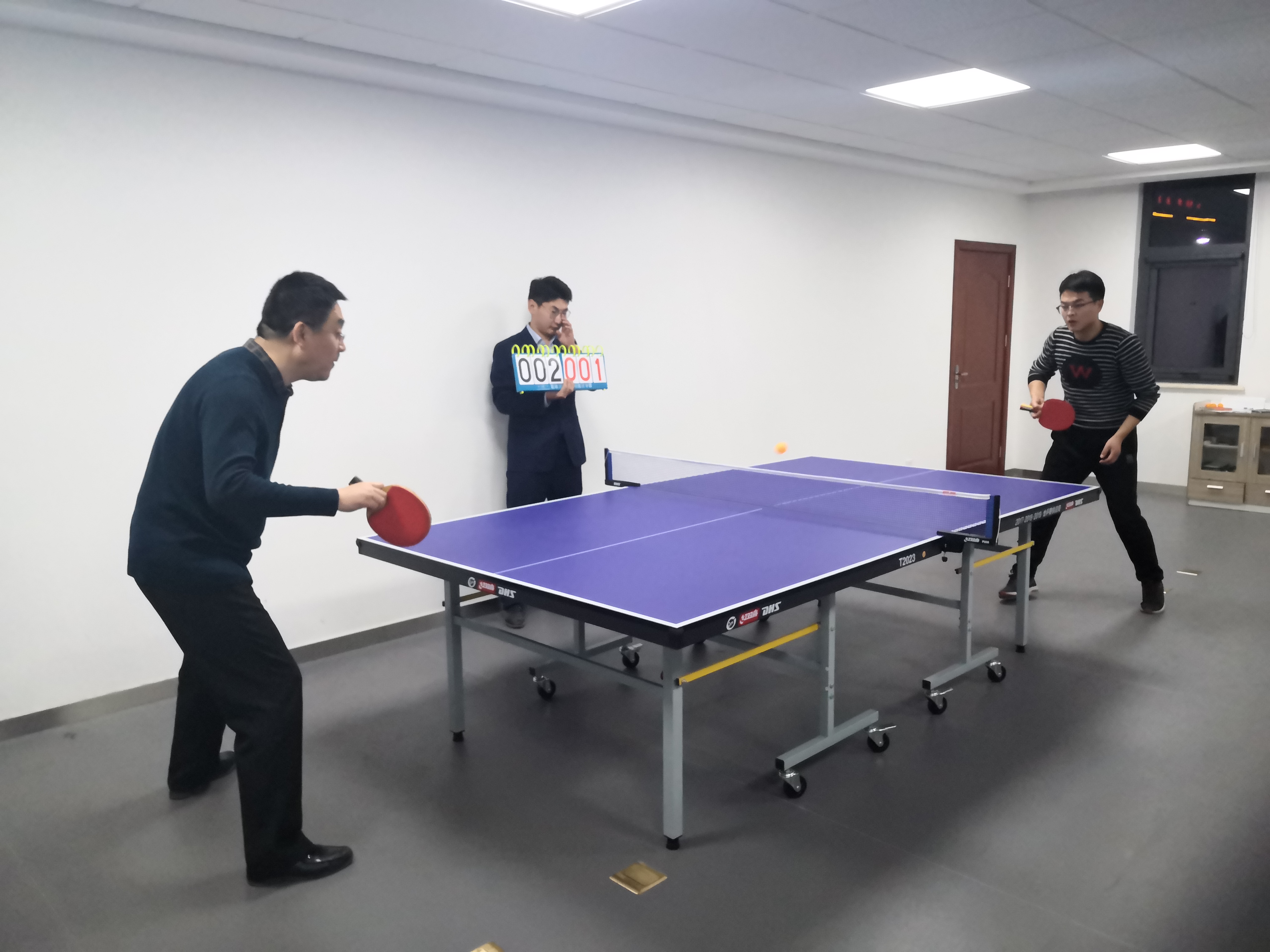 泓源公司舉辦“慶元旦、迎新春”職工乒乓球臺球比賽(圖2)