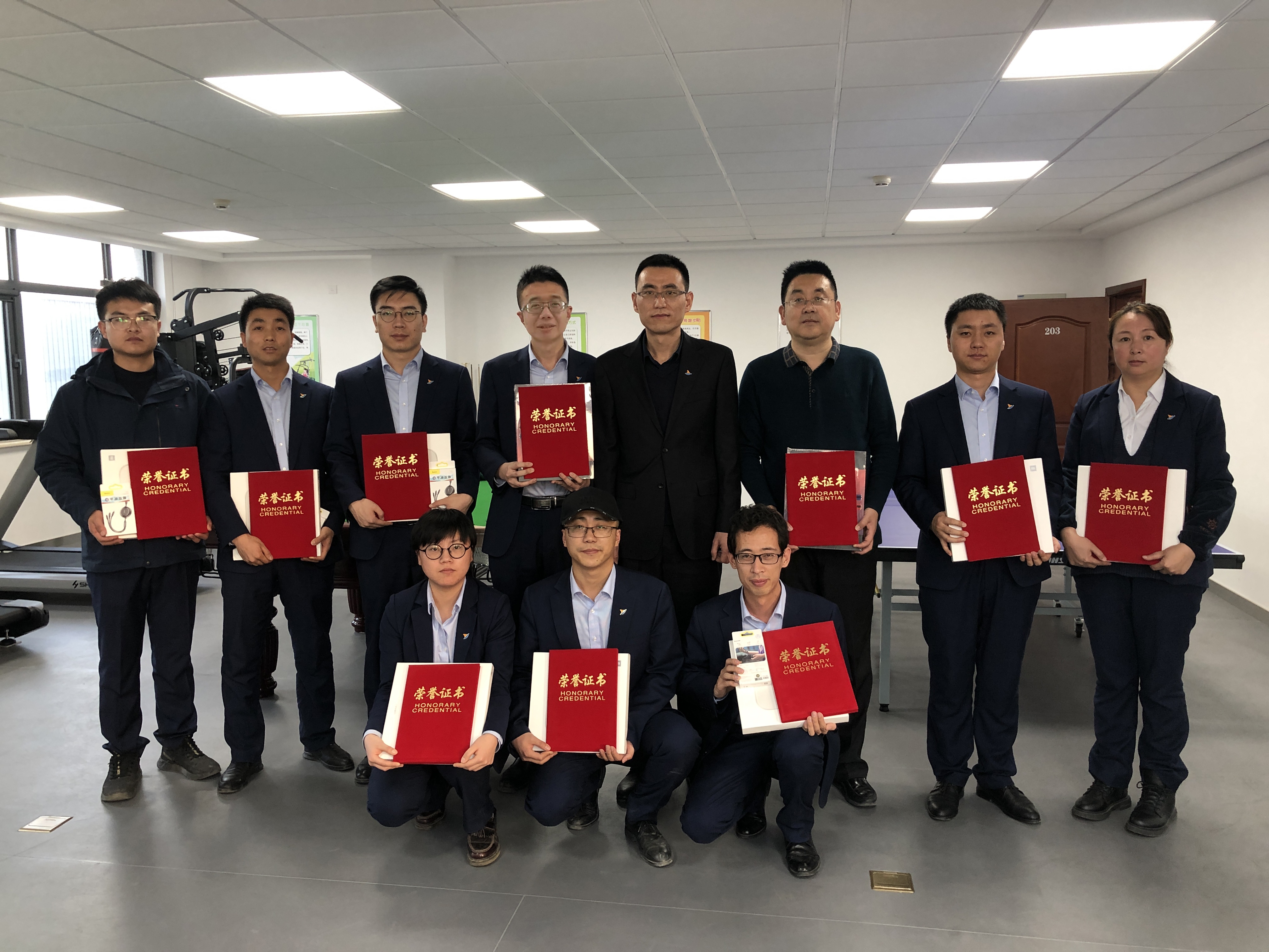 泓源公司舉辦“慶元旦、迎新春”職工乒乓球臺球比賽(圖8)